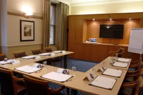 The Oaks Hotel - Image 4