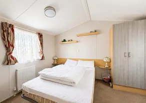 6 Berth Caravan With Decking At Suffolk Sands Holiday Park Ref 45040G - Image 4