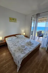 Apartamento para dos personas con terraza y vista al mar Ivan Dolac, Hvar (A-12644-a) - Image 3