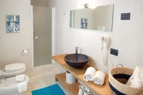 Villa Almeida - Four Bedroom Villa, Sleeps 8 - Image 4