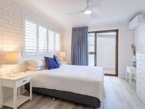 Relax & unwind in the \"Beach House\" - Image 4
