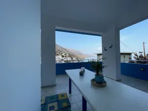 Spacious guest house, steps away from the Mediterranean sea - Image 3