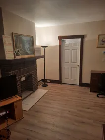 Sha-Ron's Place 2 bedroom home in McKees Rock, Pittsburgh  - Image 5