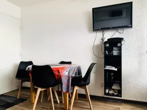 Charming, well-maintained studio apartment for 4, close to the slopes and the shopping center, with a panoramic view of the Ubaye Valley - Image 5