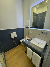 B&B Central Station  - Image 4