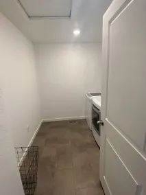 Beautiful 2022 Constructed Patio Home. Sleeps up to 6 people. 10mins DIA Airport - Image 4