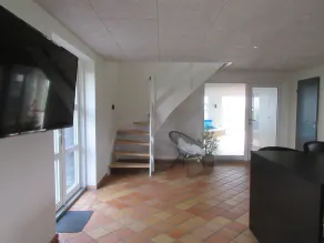 Holiday home with swimming pool, sauna & Whirlpool. Free Wi-fi. - Image 3