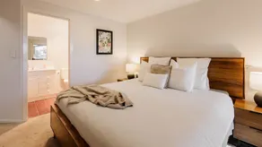 Nabilla Court - Waterfront Luxury with Shared Pontoon & Paddleboards - Holiday Yamba - Image 5