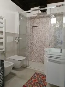 Characteristic two-room apartment in the historic center - Image 3