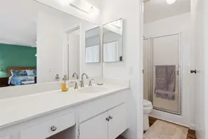 4 bedroom townhouse with 6 pools, 2 golf courses, hot tub, tennis & pickleball - Image 3
