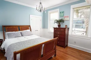 2 Bedroom 2 Bath Home- Pas de la plage, à distance de marche de Flagler Ave - Image 4