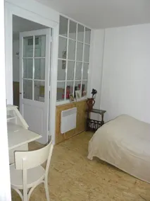 Furnished Apartment Bulgarana – 2 Guests with Private Garden and Wi-Fi - Image 3