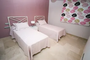 ZIMMERWOHNUNG drei Boote LUXURY direkt am Strand - Image 5
