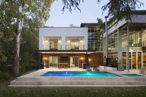 Above Emerald | Waterfront I Dock I Lake Austin | Pool&Spa I Game Room - Image 4