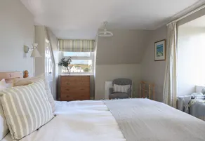 Magdala - 5 BR property Sleeps 10 w/stunning views - Image 3
