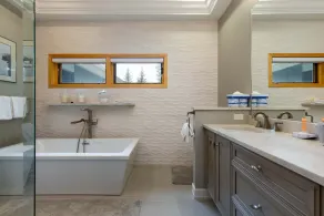 13 Liftside 3 Bedroom Townhouse by RedAwning - Image 4