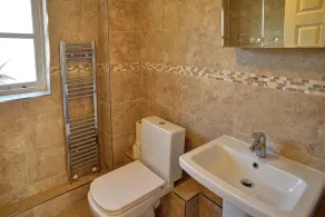 London ExCel 3Bed House Sleeps 6 - Car park for 2 - Image 4