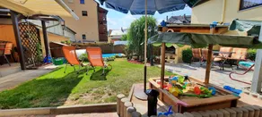 Apartment with garden and pool use - Image 2