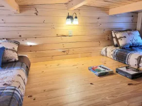 Picturesque Waterfront Log Cabin - Image 3