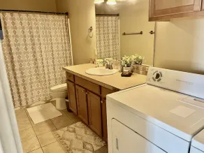 Cozy carriage house in Bozeman, 3 miles to downtown - Image 2