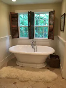Summer getaway with Pool and  Fully stocked Chef's Kitchen - Image 5