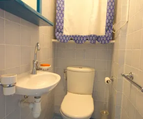 Golfe Juan - 4 People - Sea View - Swimming Pool - Garage - Image 5