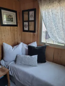 Boho Chic Cottage - Image 4
