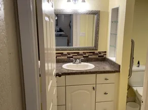 1 Bedroom Condo - Steps to Restaurant and Marina - Jan-Apr 2027 availability! - Image 3