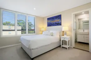 Spacious 2BR luxe Waverton Village apartment w/ harbour glimpses - Image 4