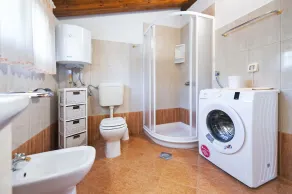 Holiday home, 170 m² with pool and fenced garden with 10000 m² - Image 3