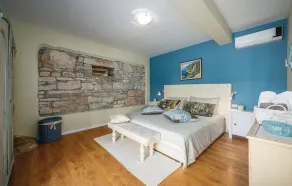 Beautiful home in Tinjan - Image 3