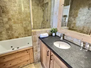 Superb apartment, pets welcome - 8 guests - Image 3