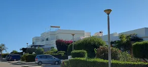 Schöne Wohnung in einer privaten Wohnanlage, 4 Minuten zu Fuß zum Strand - Image 5