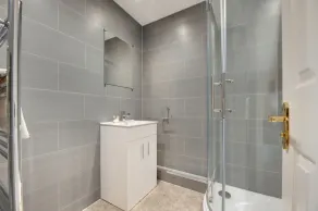 Cookson Apartments By Week2Week City Base Comfort - Image 3