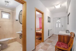 Villa Vera Apt 1 - in House with Pool - Image 2