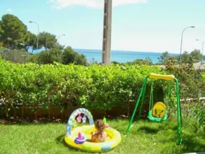 Spacious apartment. 100m from the beach, private garden, sea view - Image 2