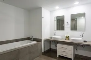 Icon Brickell 2BDR 49th Fl Ocean & Pool Views - Image 3