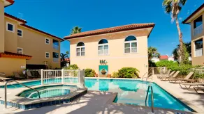 Condo tournesol avec deux piscines - dont une directement sur la plage! Ascenseur - Image 5