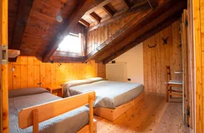 Chalet omgiven av grönska i Val Concei - Image 4