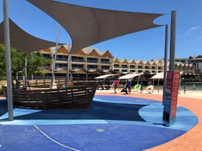 Awesome Views Dolphin Quay Apartment Mandurah - Image 3