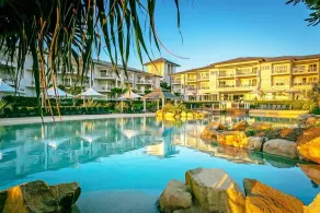 Lifes a beach @ salt Kingscliff - Image 5