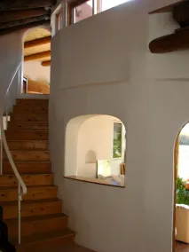 Casa Ambrosia: Unikt Adobe-hem med utsikt över bergen i en vacker floddal - Image 2