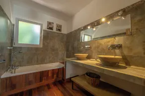 House / Villa - PORTO-VECCHIO - Image 3