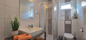 2-room apartment for 3 people on the ground floor with bicycles and WLAN - Image 2