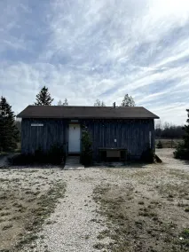 Cheerful cabin with free parking cabin 0 - Image 4