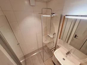 Apartment with Dog-Friendly Amenities - Image 3