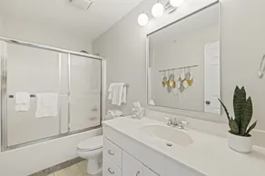 Daisy House - Image 2