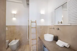 'Ama' Apartment with Balcony, Wi-Fi, and Air Conditioning - Image 3