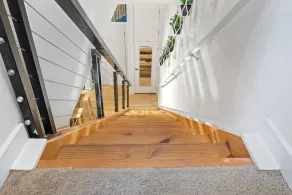 Studio Townhouse in Uptown King Bed-Wi-Fi-Full Kitchen- Washer & Dryer - Image 2