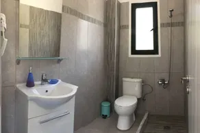 Villa Verde with Outdoor Jacuzzi - Image 3
